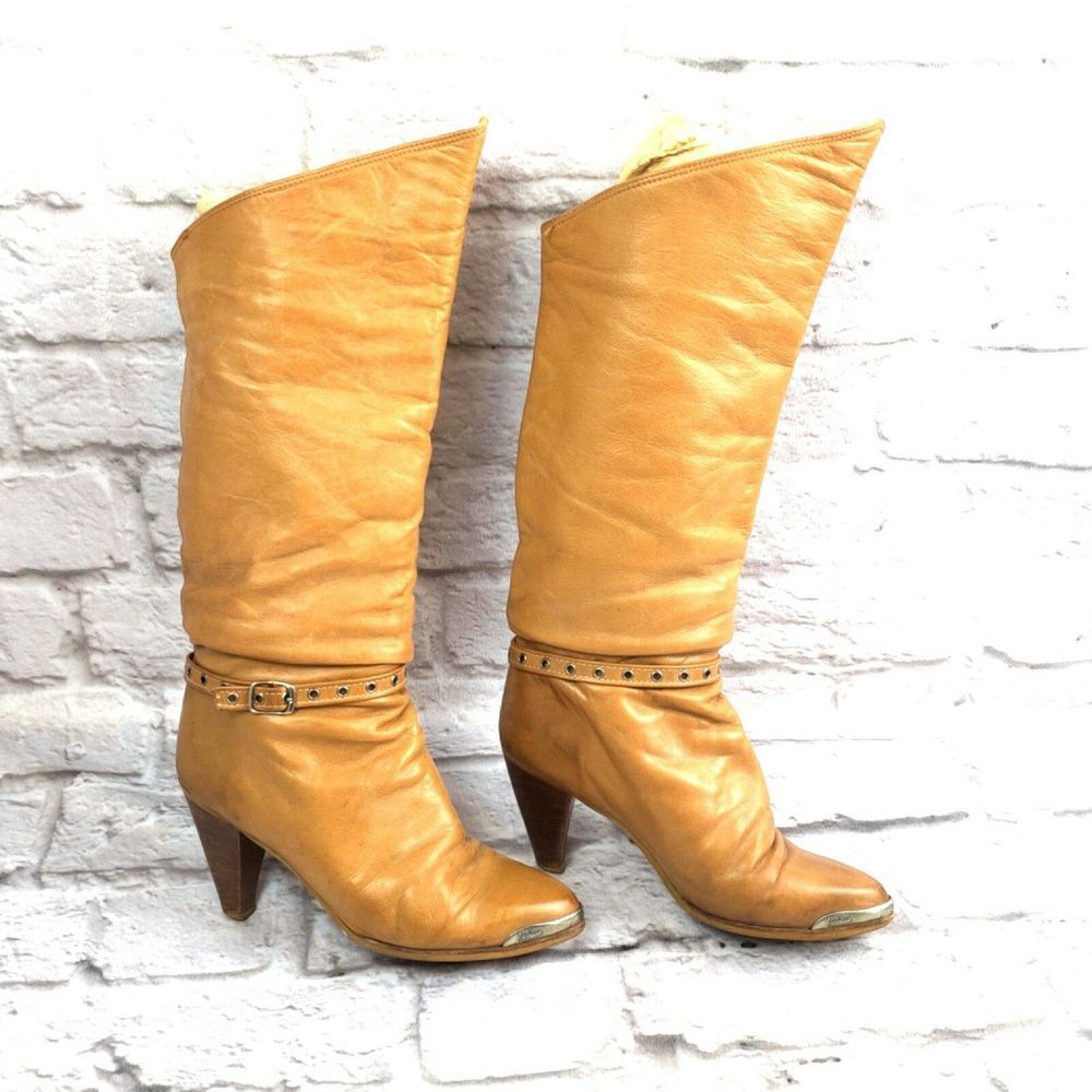 Vintage Zodiac USA  Leather Heeled Boots Size 7M